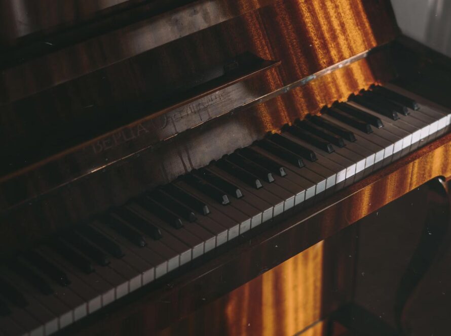Best-Tips-to-Relearn-Piano-After-a-Long-Time
